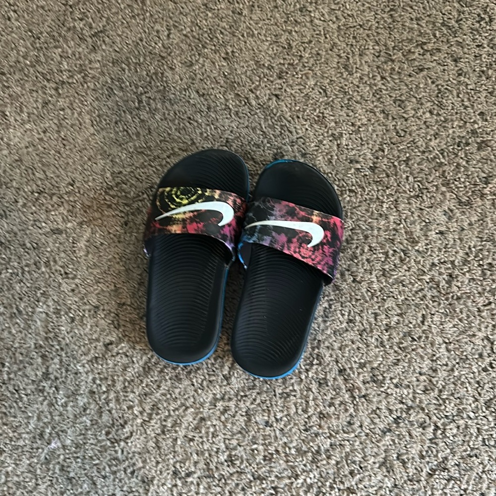 Boys 11 Nike Sandals
